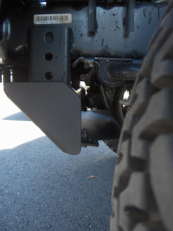 Rugged Ridge front skid plate - side view image