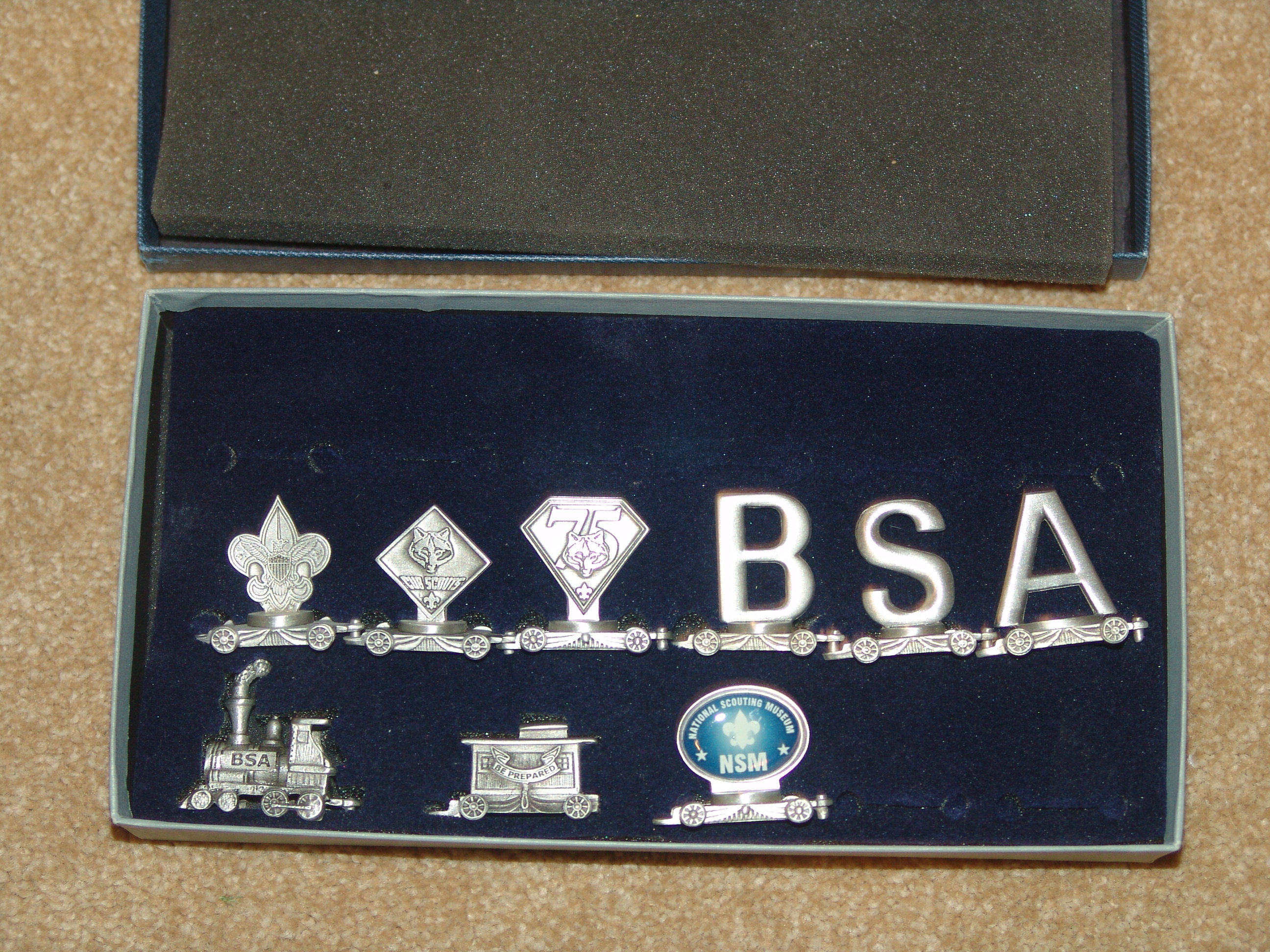 BSA Desk Set Pewter Train (9 pieces) image