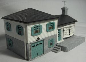 Plasticville Tri-level House image